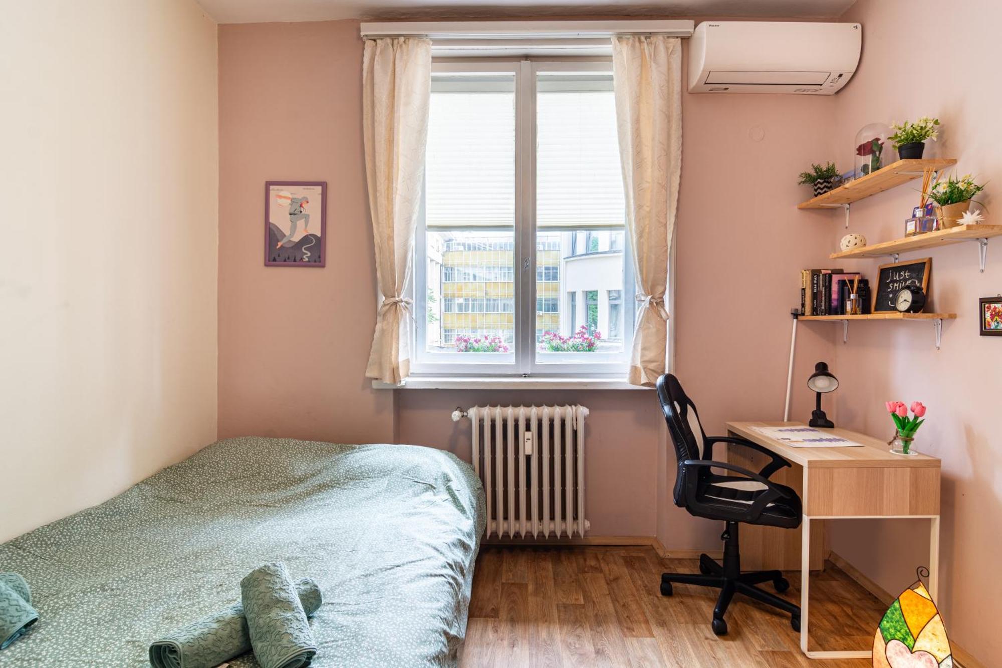 The Top Spot - Cute Little Studio In The Center София Экстерьер фото